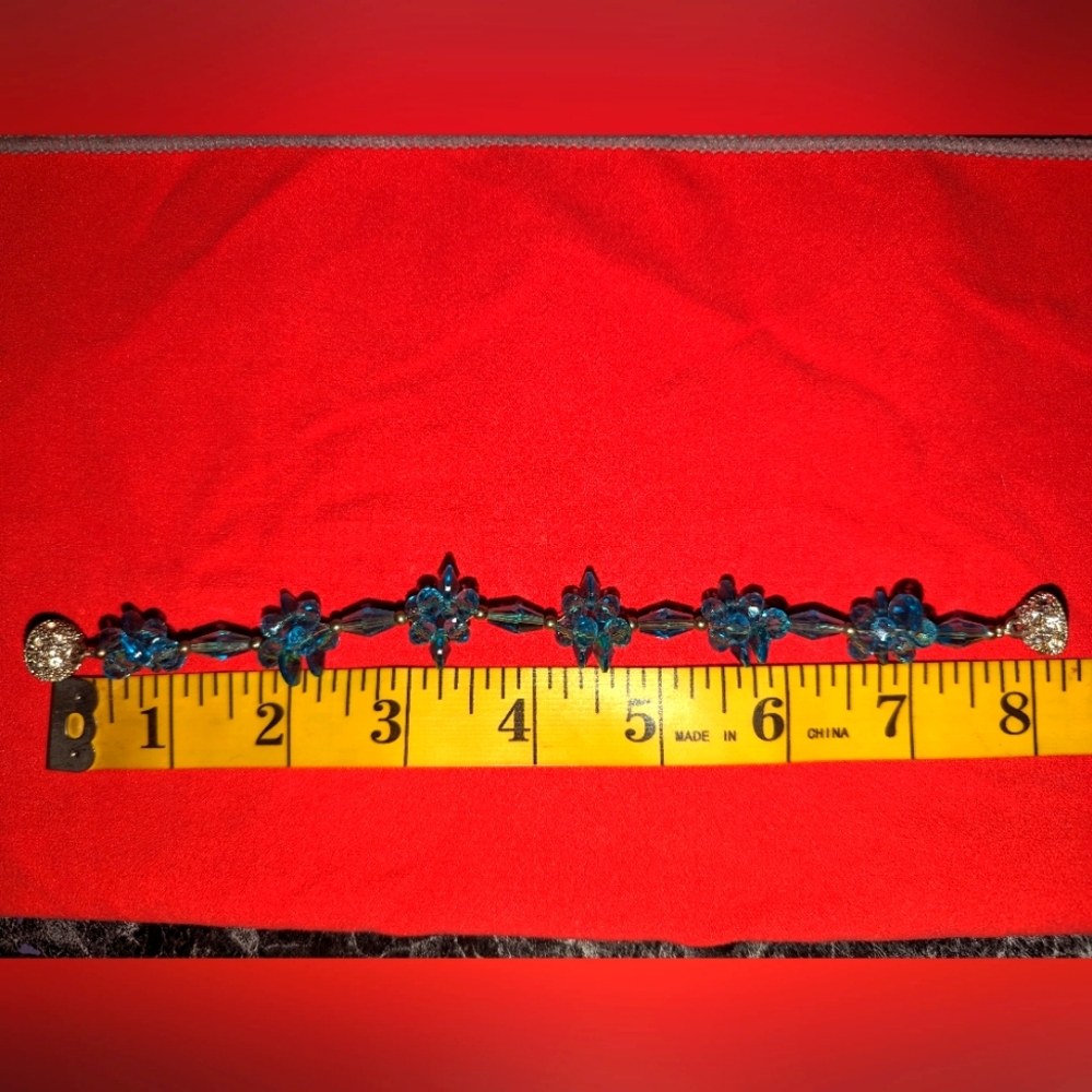 Magnetic Closure Bracelet - Picture 6 of 9